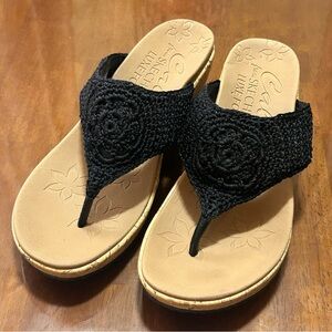 Skechers Luxe Foam Women's Sz 10 Black Crochet Slip On Slide Wedge Sandals EUC
